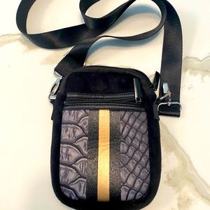 Haute Shore Cellphone Bag